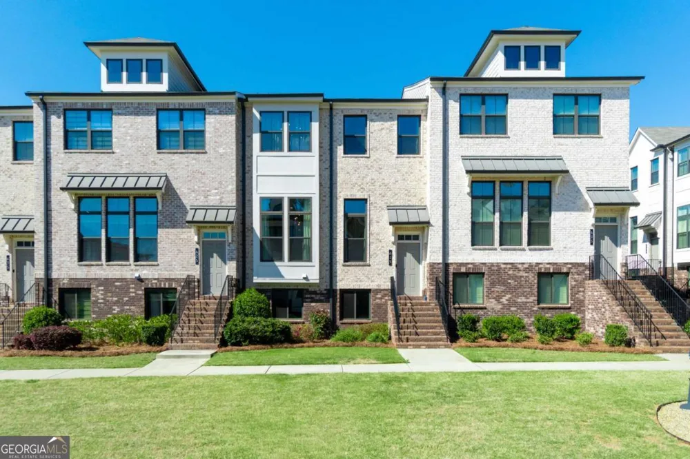 615 Fair View CIR Roswell, GA 30076