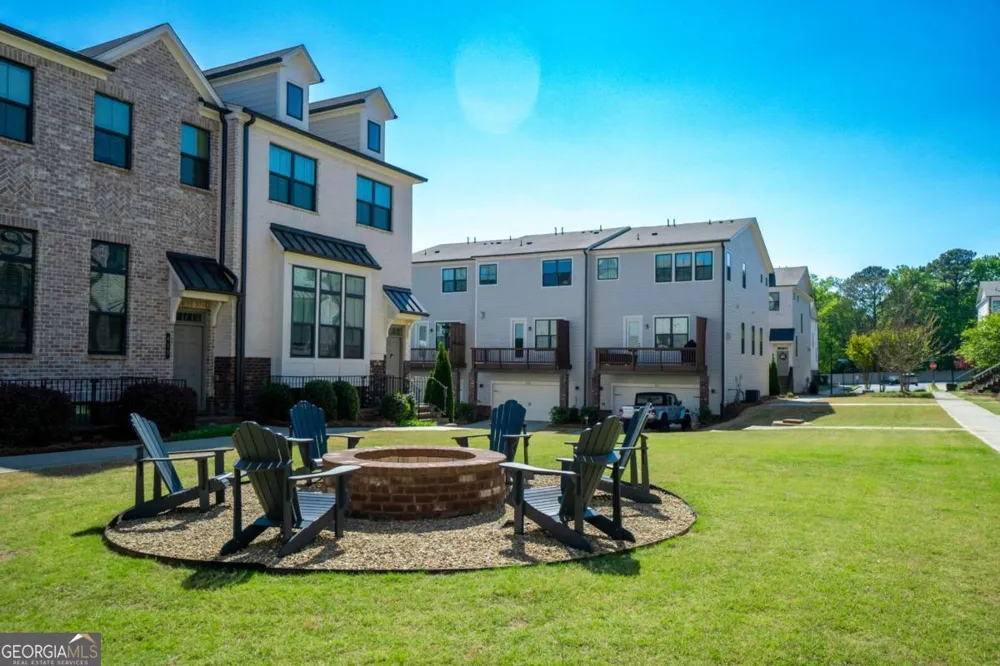 615 Fair View CIR Roswell, GA 30076