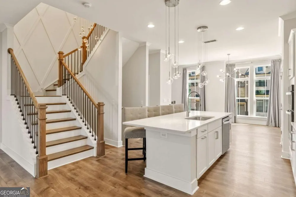 615 Fair View CIR Roswell, GA 30076