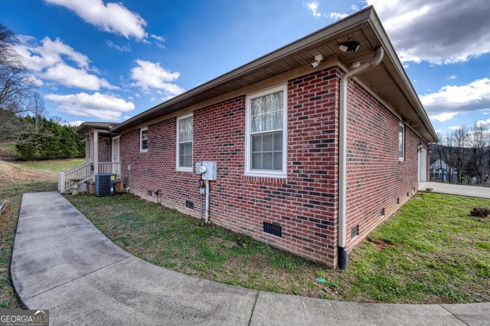 794 State Hwy 66 Young Harris, GA 30582