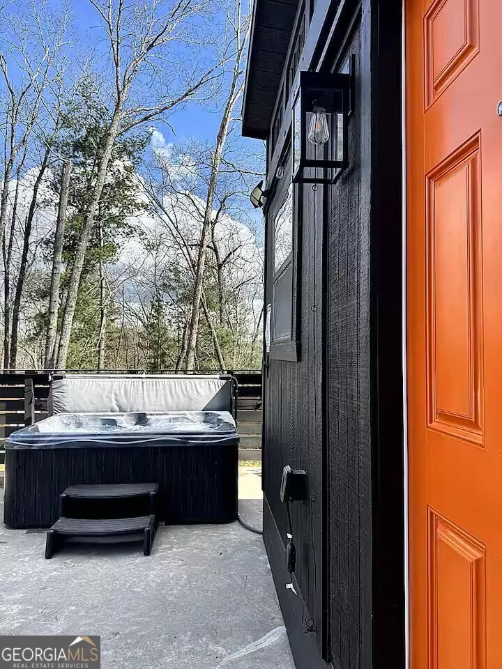 566 Sowers RD Blue Ridge, GA 30513