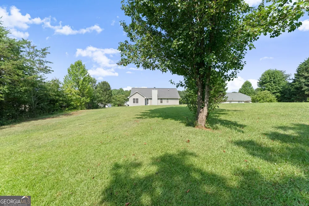 83 Ash Wood LN Cleveland, GA 30528