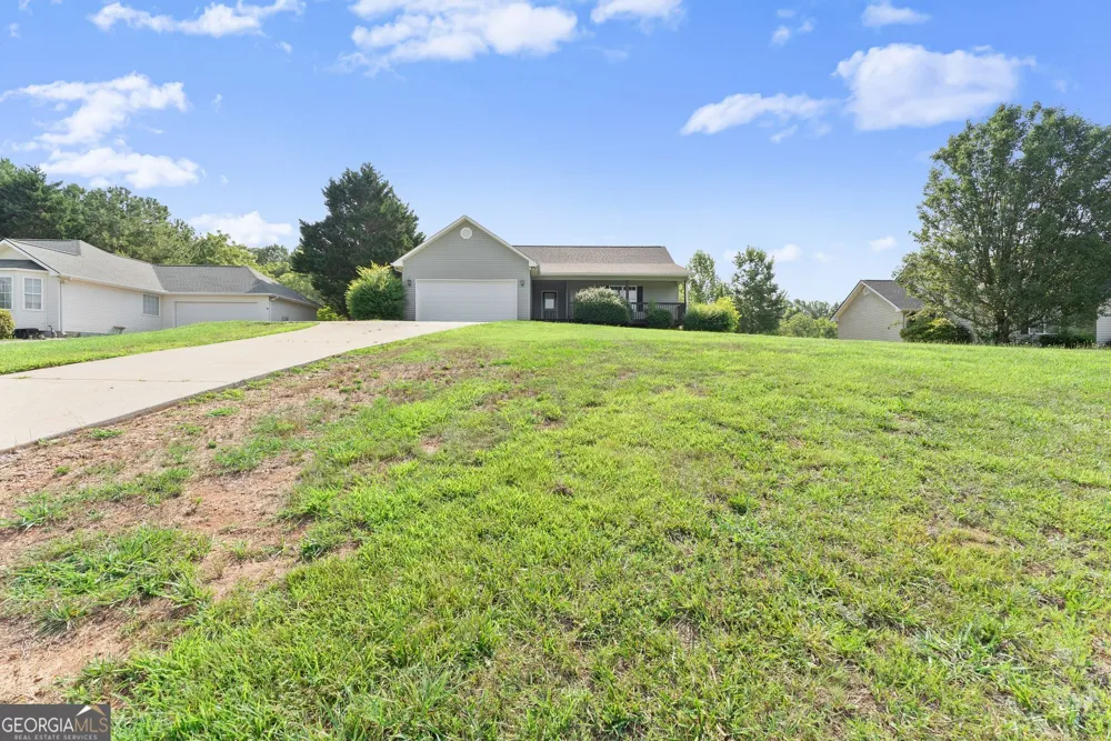 83 Ash Wood LN Cleveland, GA 30528