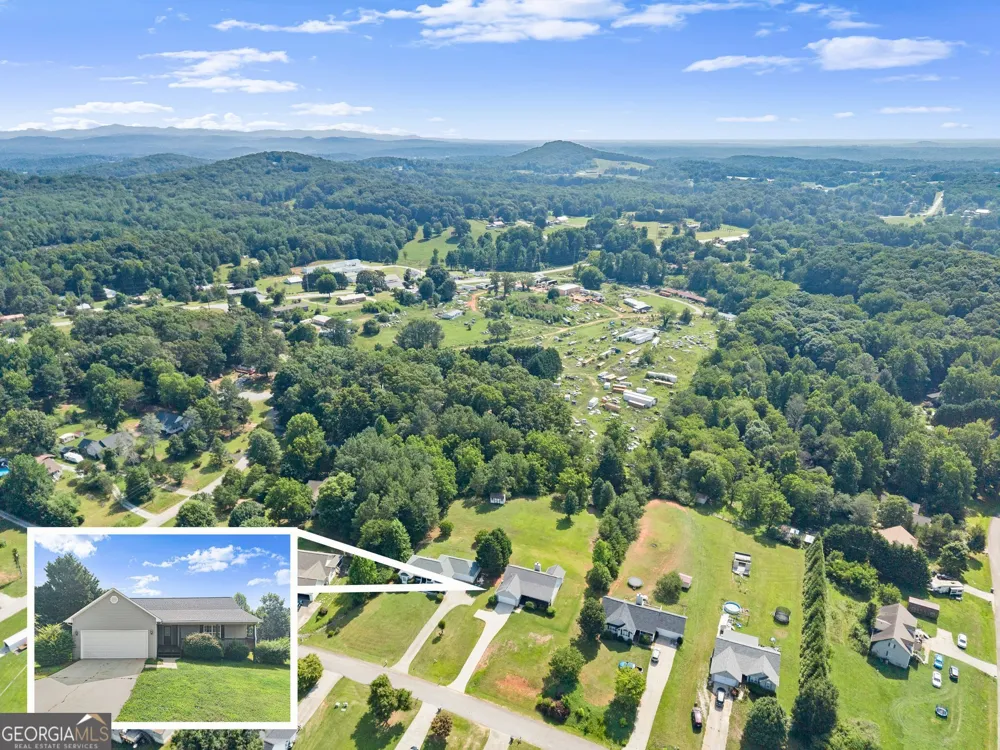 83 Ash Wood LN Cleveland, GA 30528
