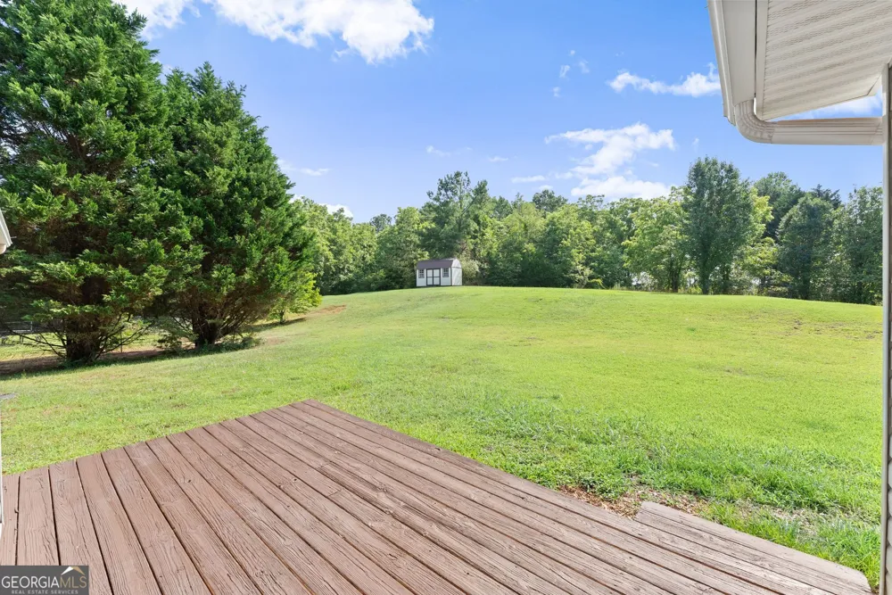 83 Ash Wood LN Cleveland, GA 30528