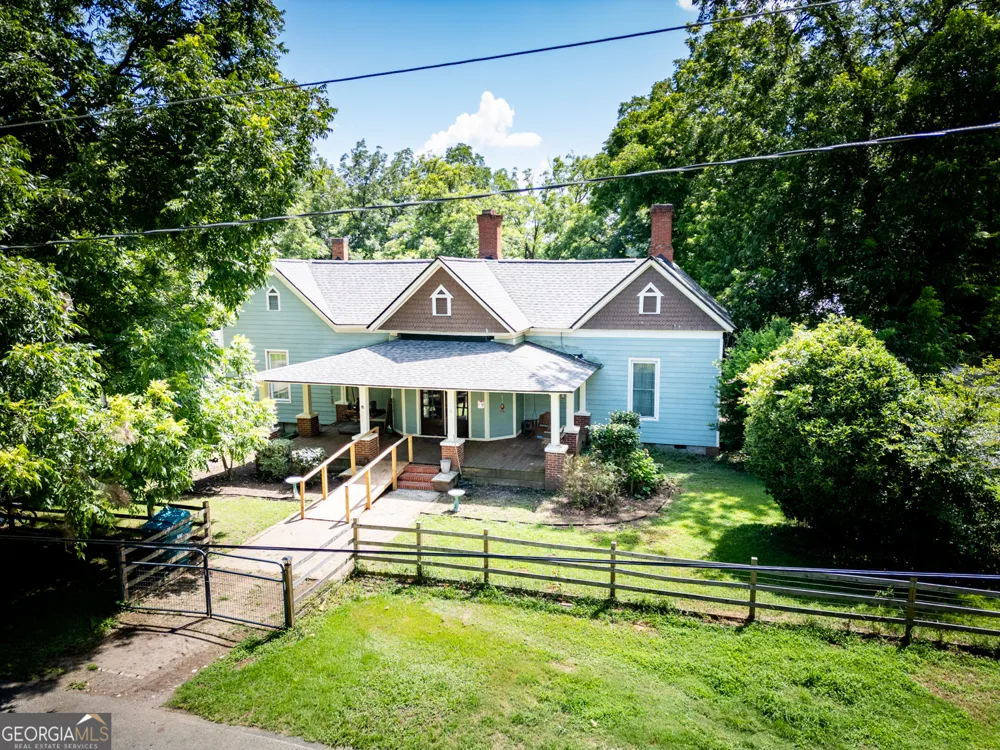111 Banks ST Shady Dale, GA 31085