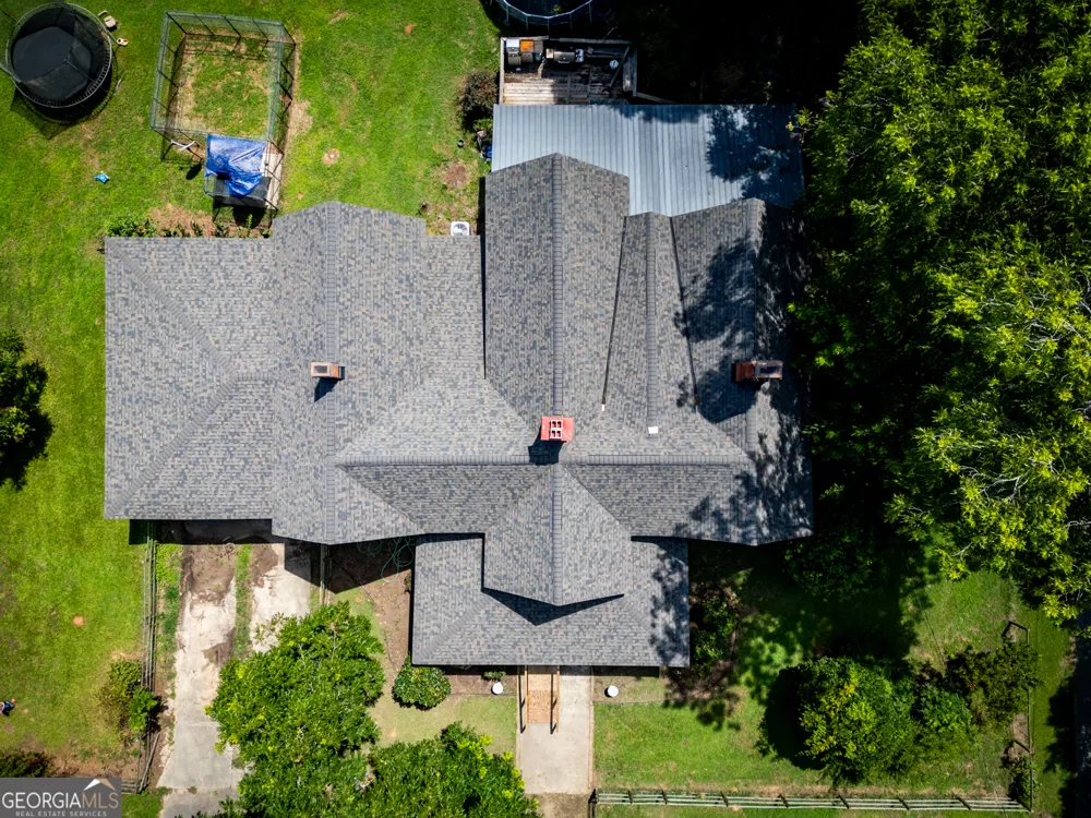 111 Banks ST Shady Dale, GA 31085