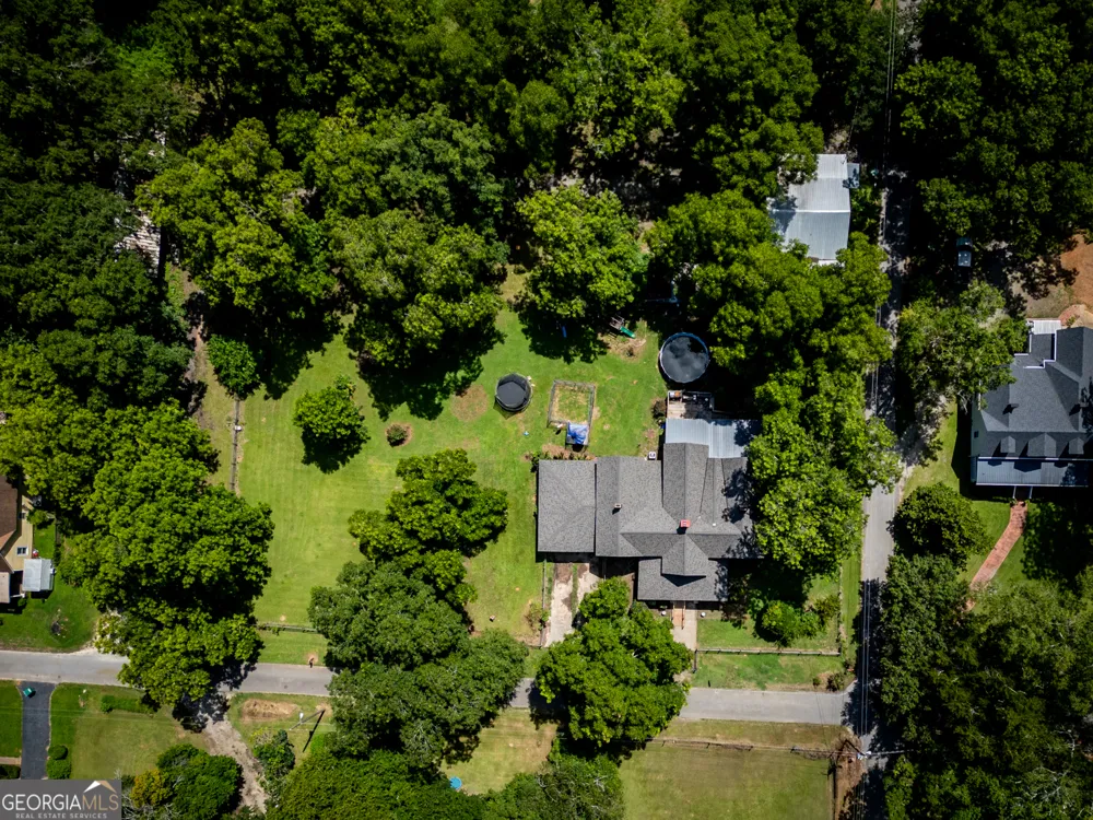 111 Banks ST Shady Dale, GA 31085