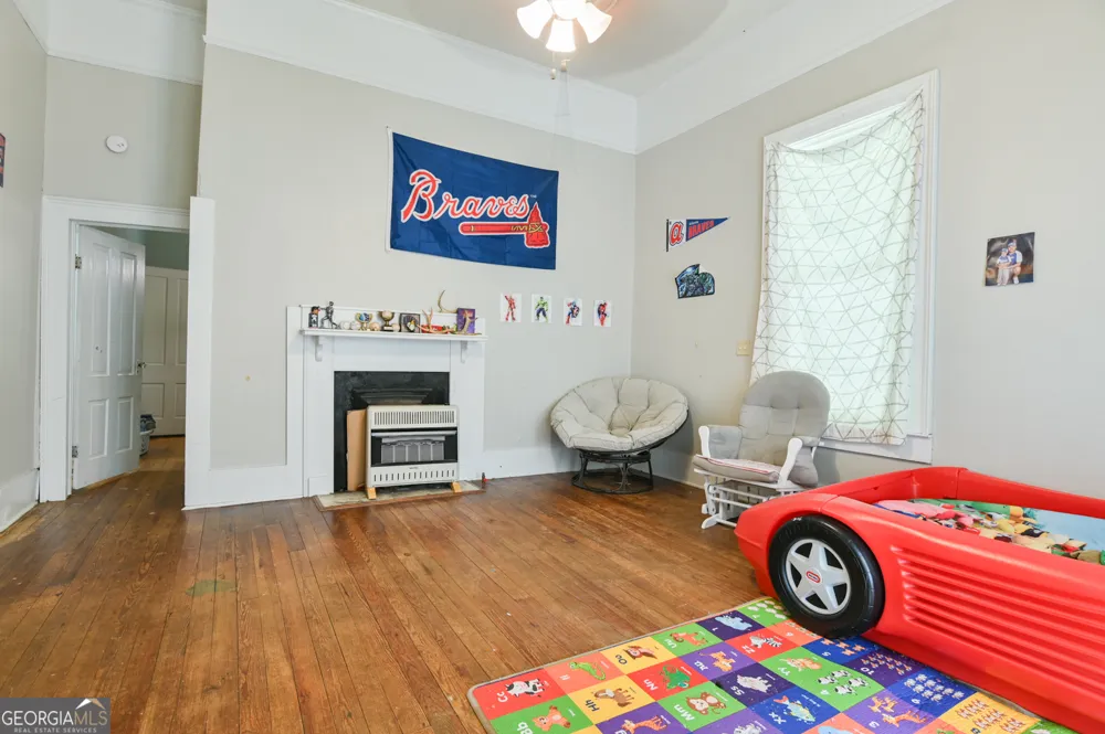 111 Banks ST Shady Dale, GA 31085