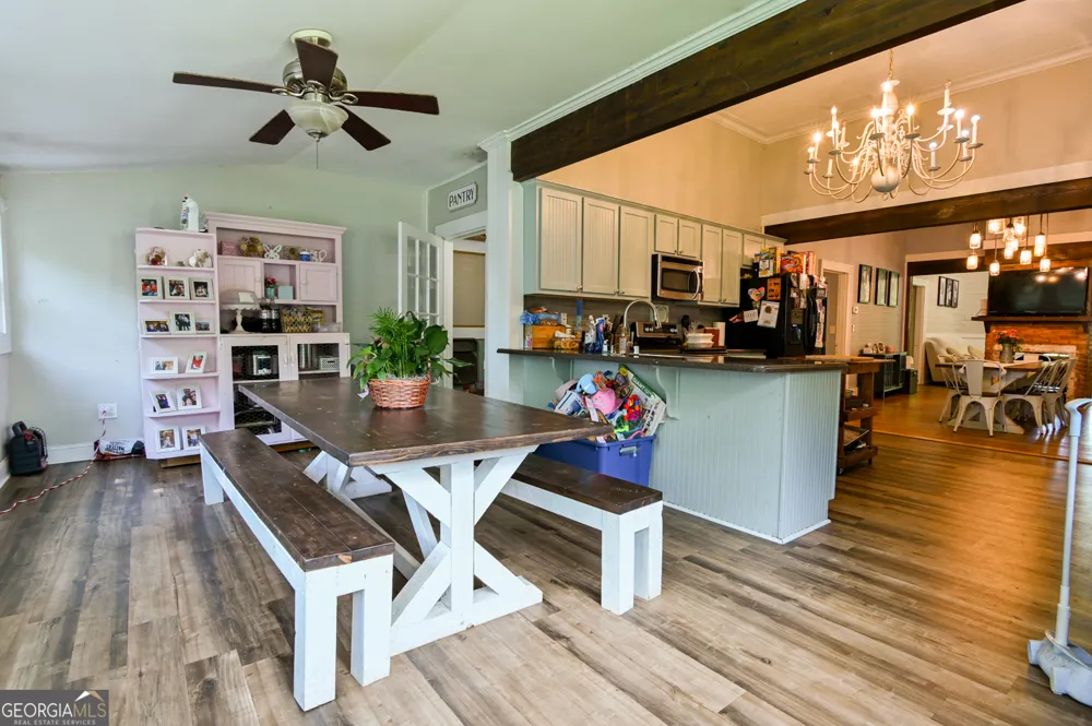 111 Banks ST Shady Dale, GA 31085