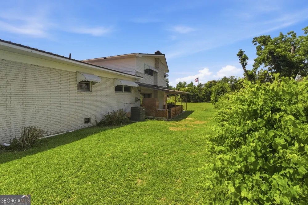 27 Park LN Hazlehurst, GA 31539