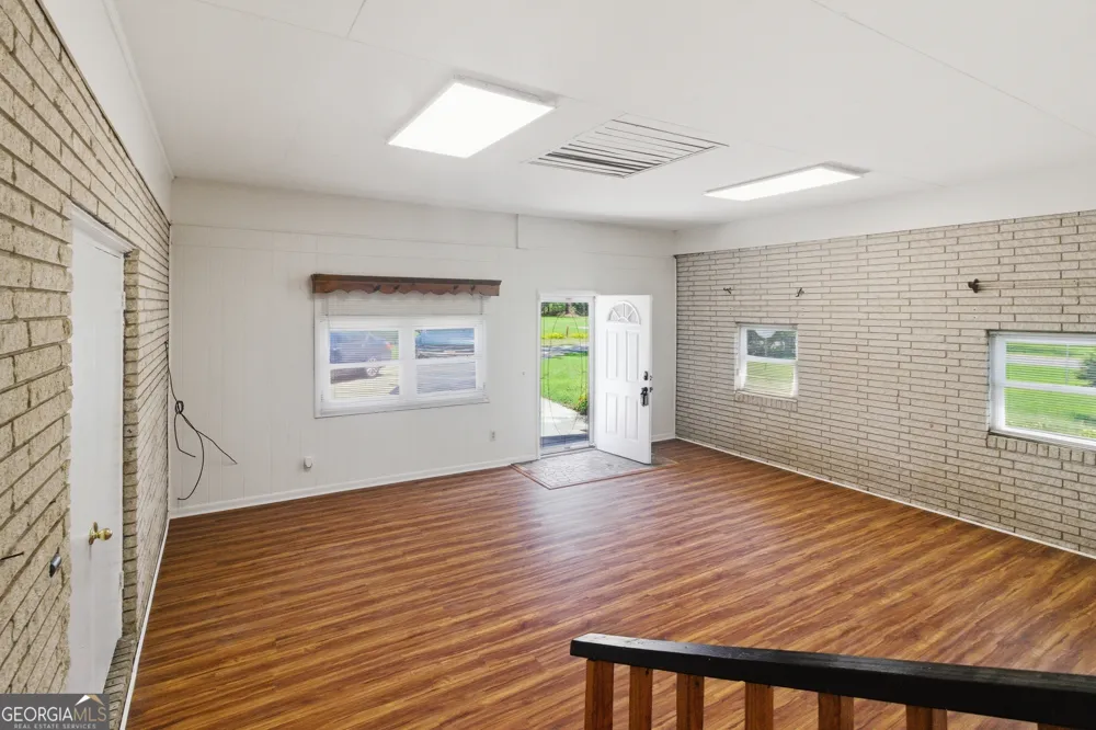 27 Park LN Hazlehurst, GA 31539