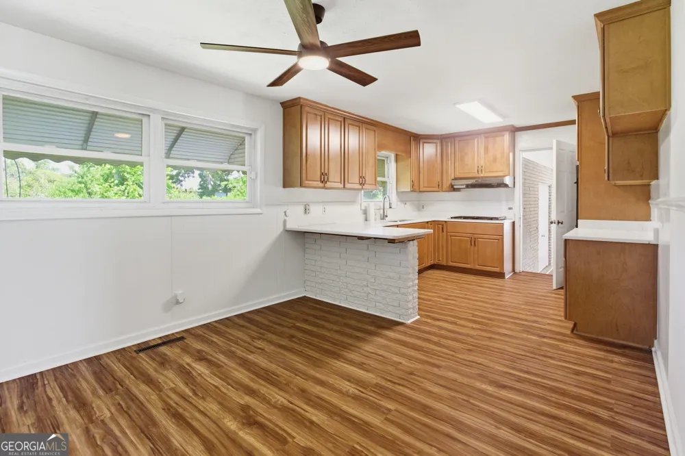 27 Park LN Hazlehurst, GA 31539