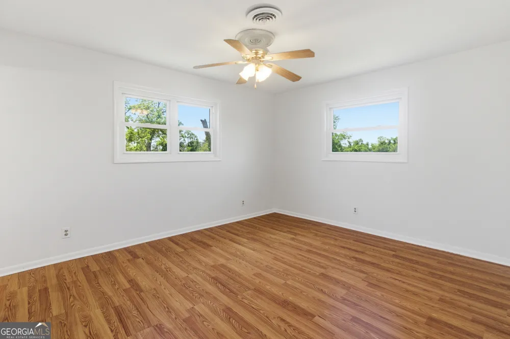 27 Park LN Hazlehurst, GA 31539