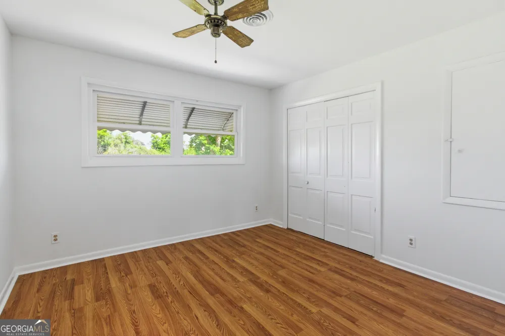 27 Park LN Hazlehurst, GA 31539