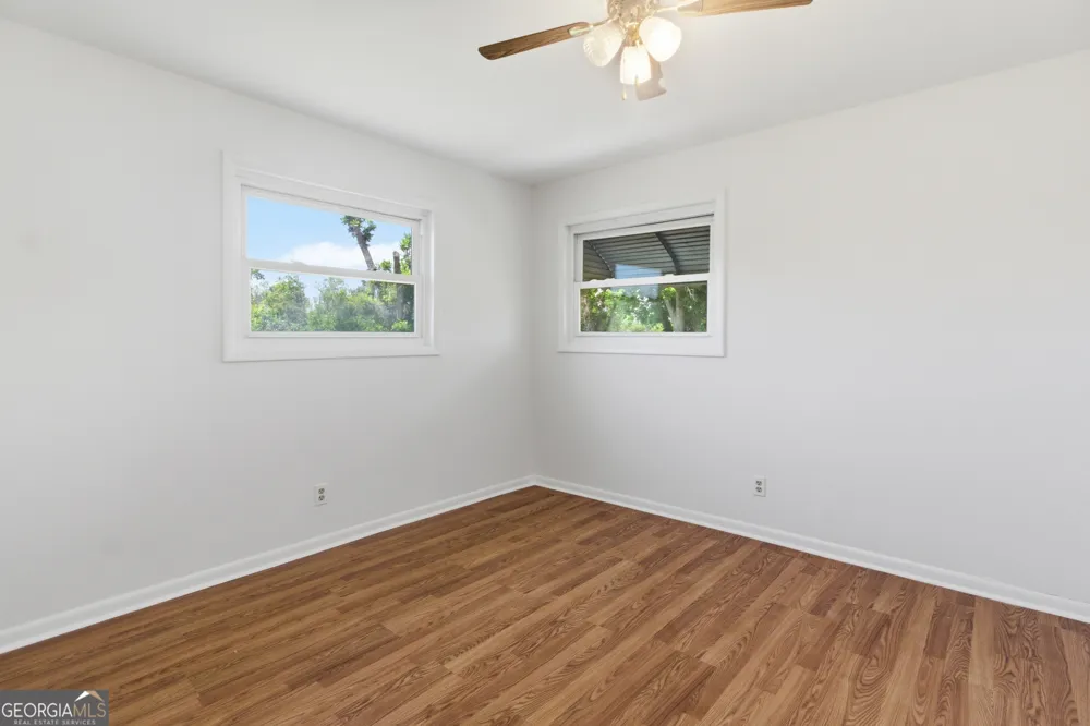 27 Park LN Hazlehurst, GA 31539