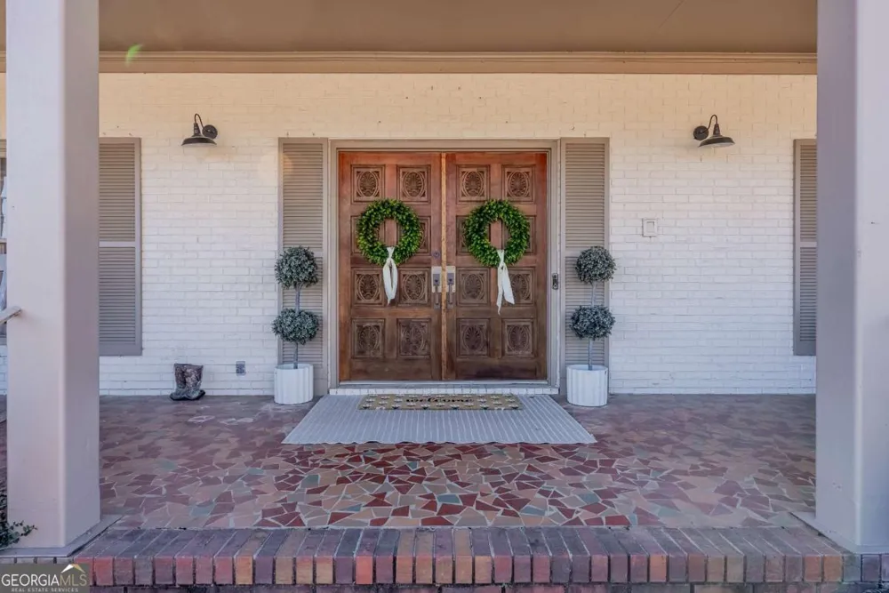 403 Rose LN Douglas, GA 31533