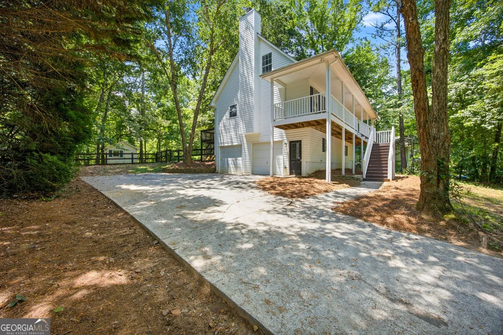 130 Hawkins Farm LN Ball Ground, GA 30107