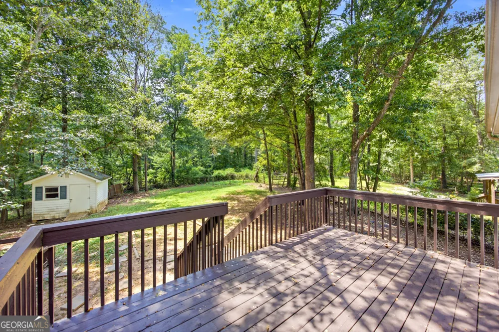 130 Hawkins Farm LN Ball Ground, GA 30107