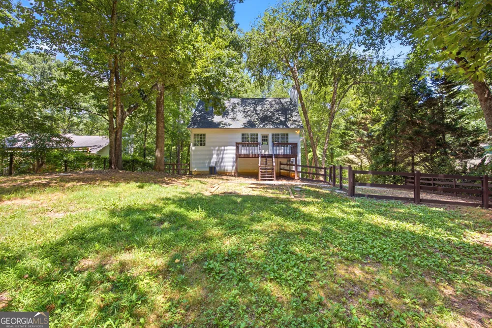 130 Hawkins Farm LN Ball Ground, GA 30107