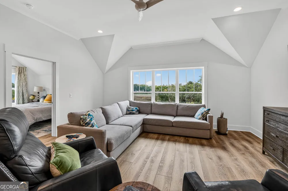 28 Orchard RD St. Simons, GA 31522
