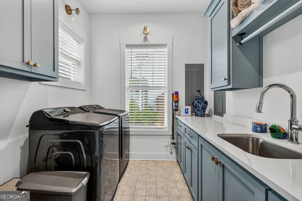 28 Orchard RD St. Simons, GA 31522