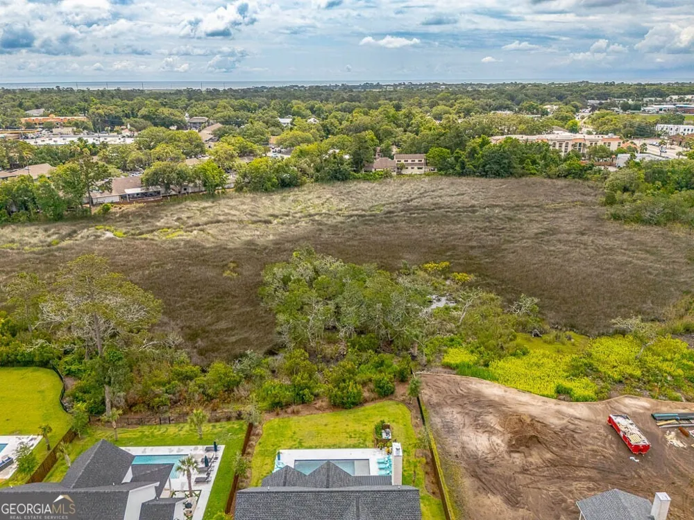 28 Orchard RD St. Simons, GA 31522