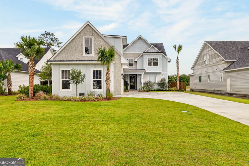 28 Orchard RD St. Simons, GA 31522