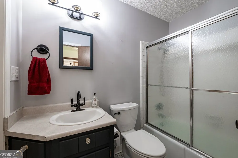 773 Bill Rutledge RD Winder, GA 30680
