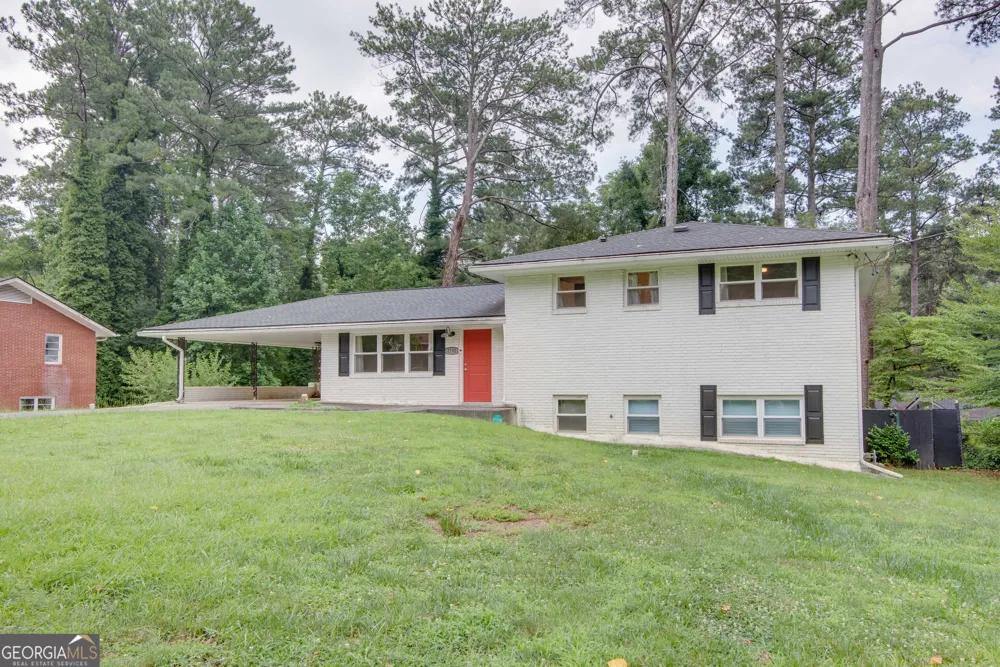 2752 Arrowood DR East Point, GA 30344