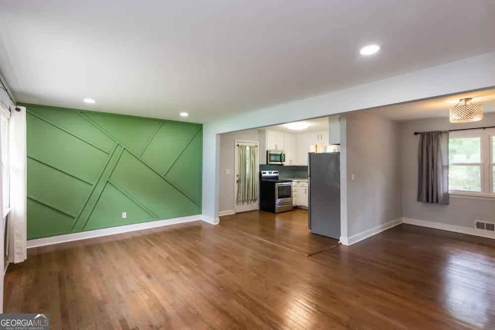 2752 Arrowood DR East Point, GA 30344