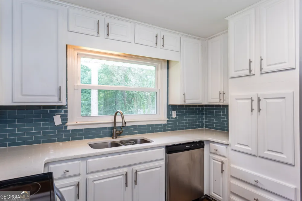 2752 Arrowood DR East Point, GA 30344