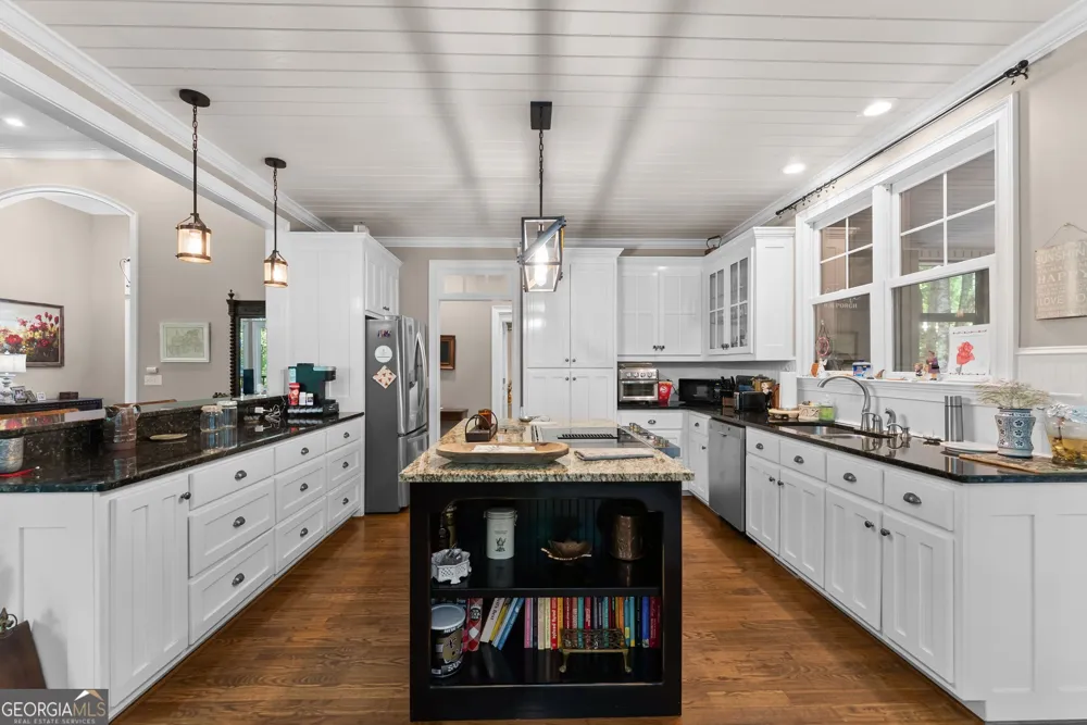 746 Plum LN Clarkesville, GA 30523