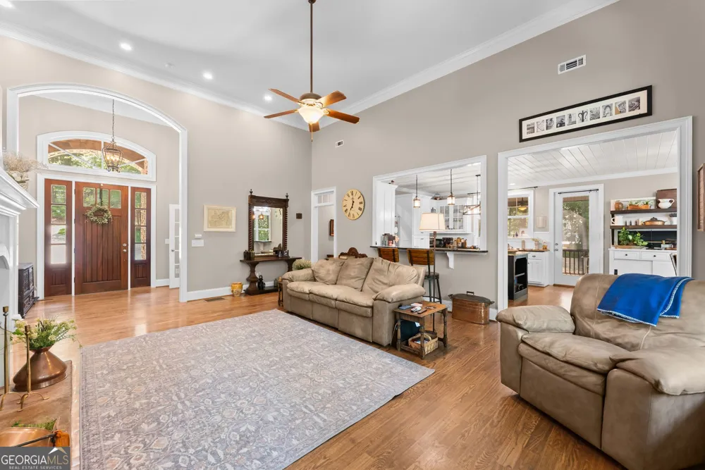 746 Plum LN Clarkesville, GA 30523