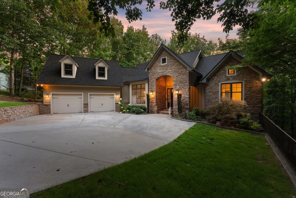 746 Plum LN Clarkesville, GA 30523