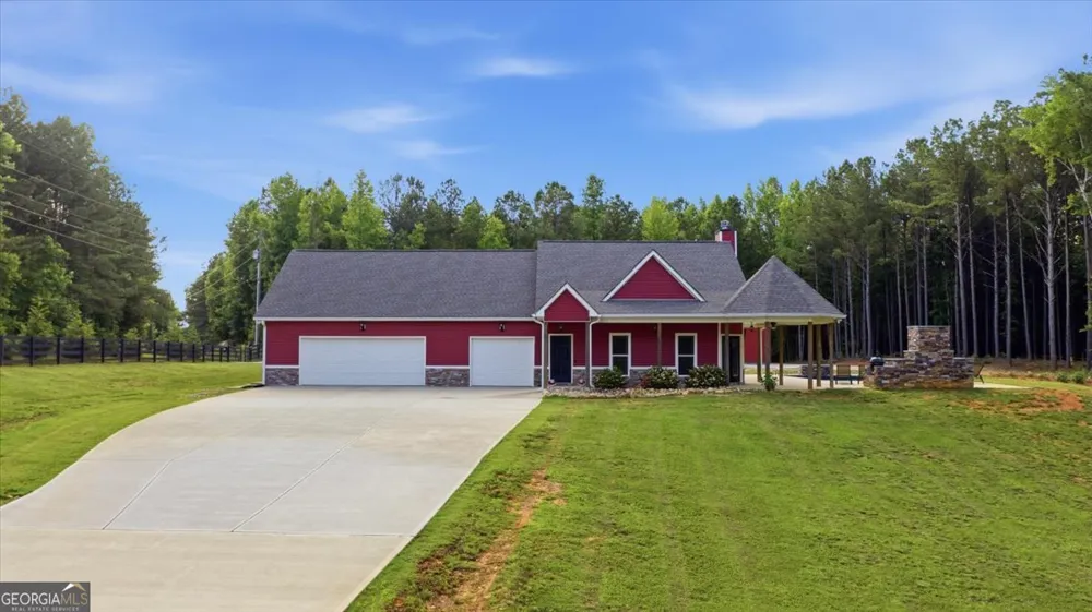 1950 Mountain View RD Buchanan, GA 30113
