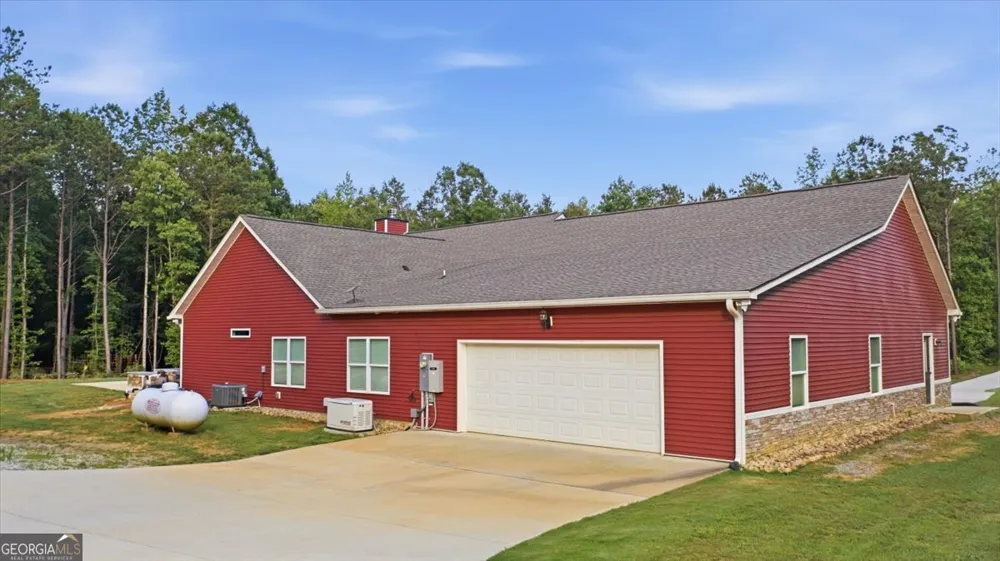 1950 Mountain View RD Buchanan, GA 30113