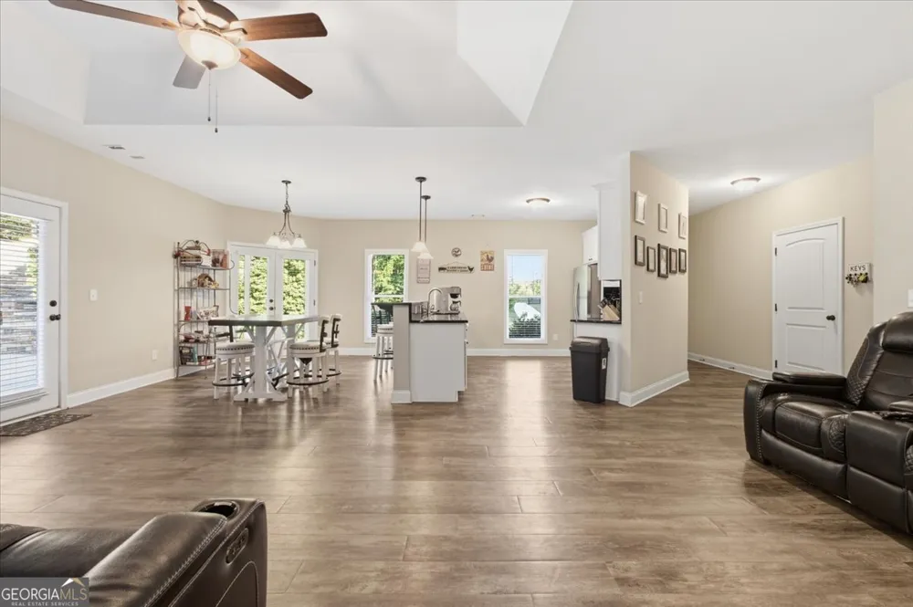 1950 Mountain View RD Buchanan, GA 30113