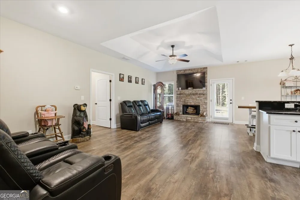 1950 Mountain View RD Buchanan, GA 30113