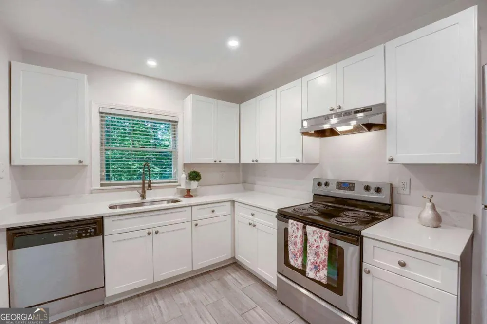 7500 Roswell RD Sandy Springs, GA 30350