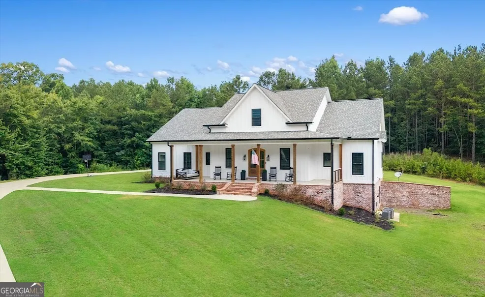 988 Boozer RD Heflin, AL 36264