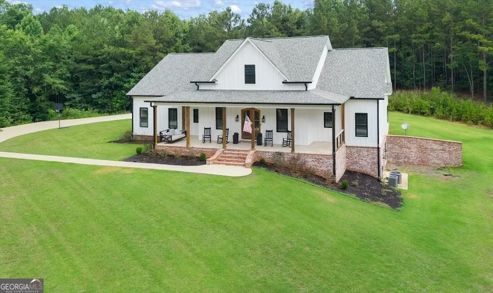 988 Boozer RD Heflin, AL 36264