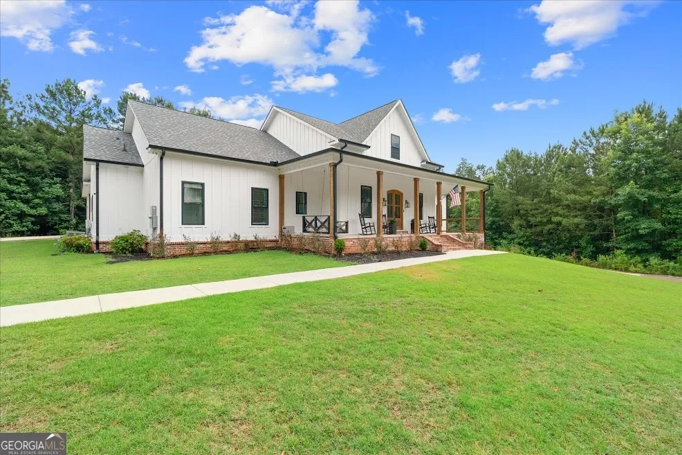 988 Boozer RD Heflin, AL 36264