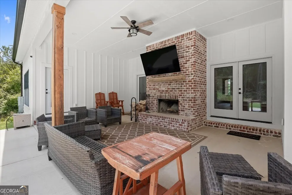 988 Boozer RD Heflin, AL 36264