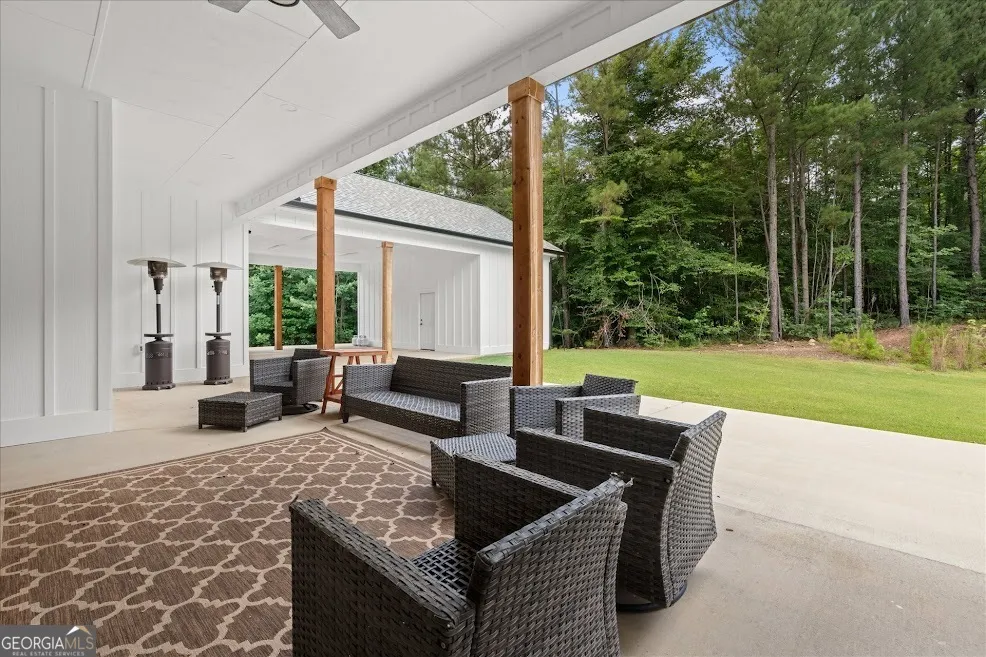 988 Boozer RD Heflin, AL 36264