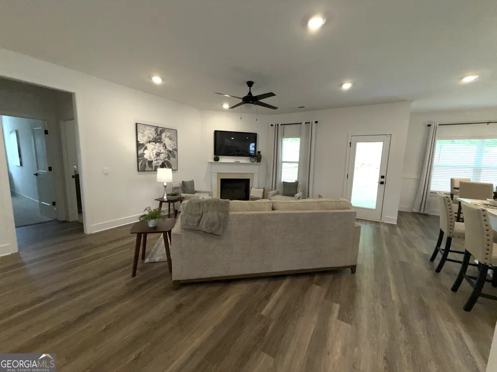 211 Thunder VLY Dawsonville, GA 30534
