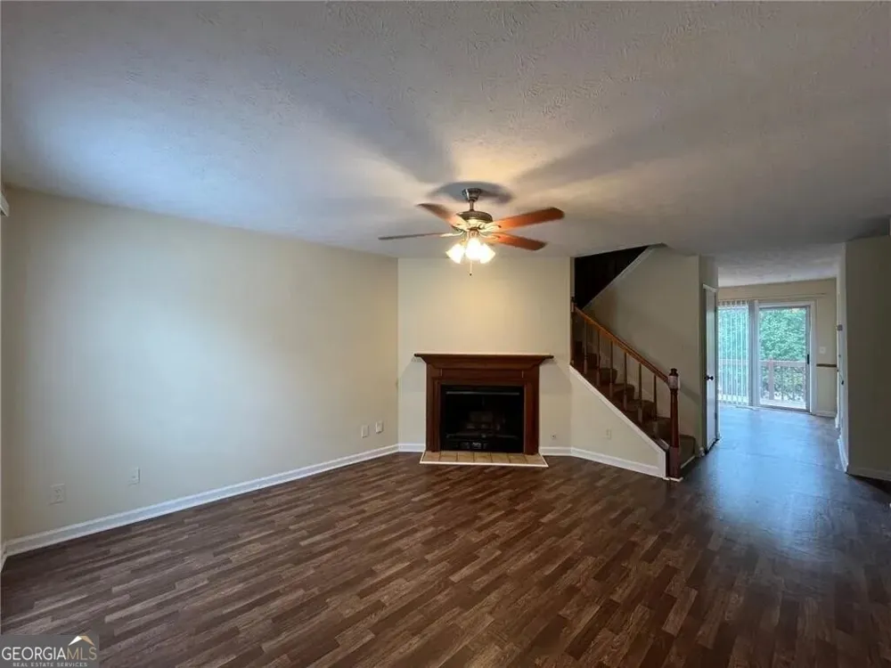 1183 Red Oak CV Tucker, GA 30084