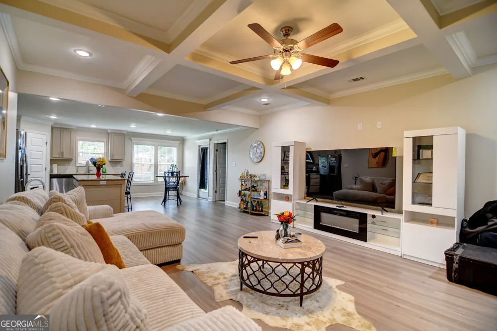 2048 Meadow Cove DR Valdosta, GA 31605