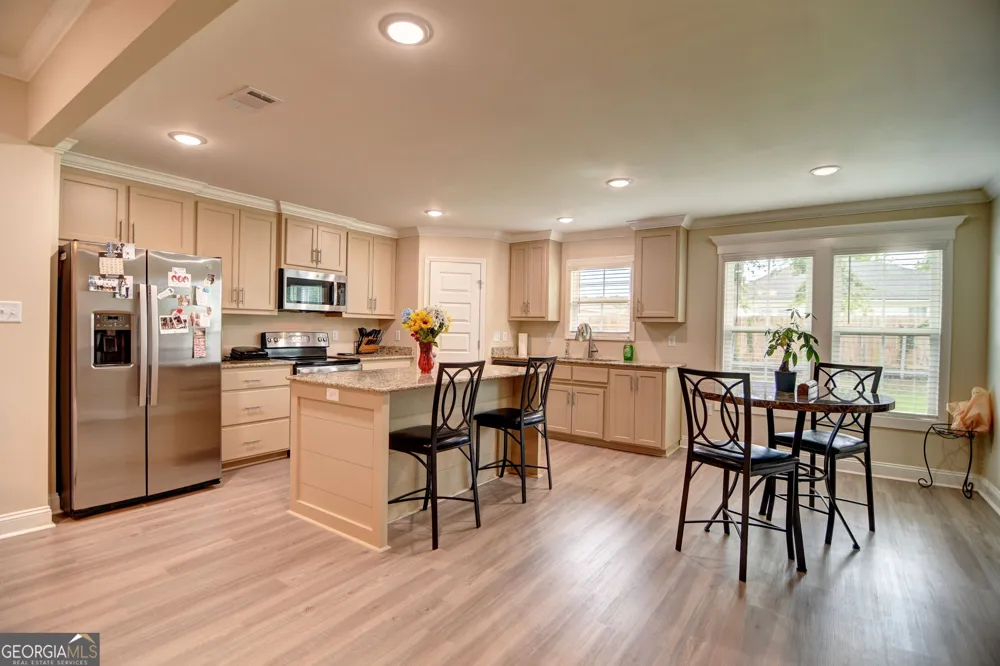 2048 Meadow Cove DR Valdosta, GA 31605