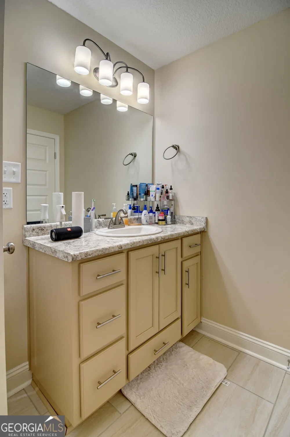 2048 Meadow Cove DR Valdosta, GA 31605